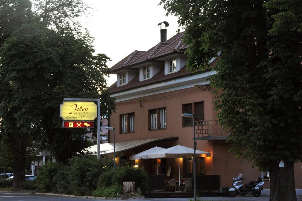 Jelen 1887 3* Ljubljana